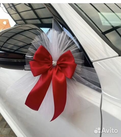 Украшения для машины свадебные