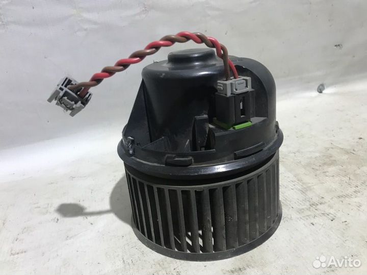 Мотор печки Ford Focus 2 sida 2008