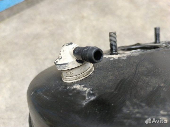 Вакуумный усилитель тормозов Mitsubishi Outlander