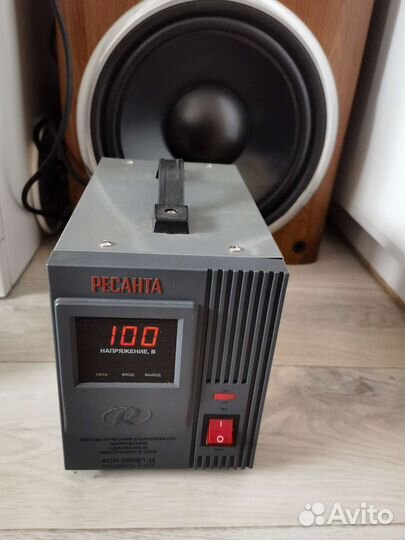 Понижающий трансформатор стабил. 220 на 100 вольт