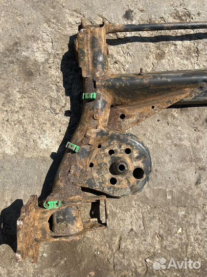 Балка задняя Volkswagen Passat B5+