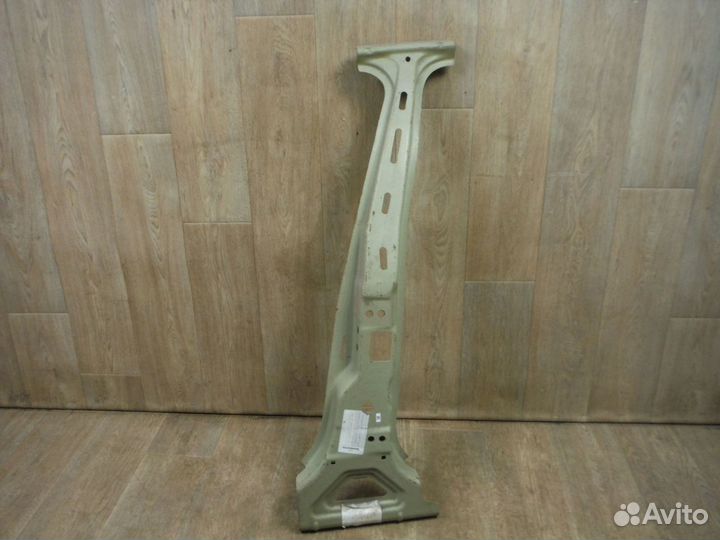 Стойка средняя левая внутренняя skoda Octavia 2011