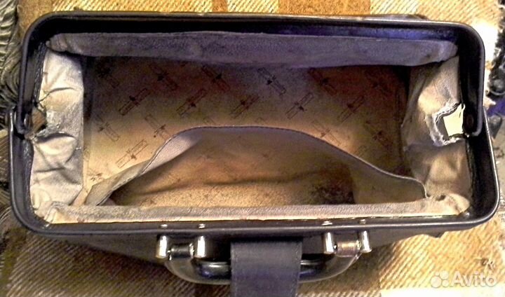 Саквояж Gianni Conti.Модель 90 годов