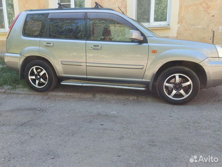 Nissan X-Trail 2.0 AT, 2002, 320 000 км