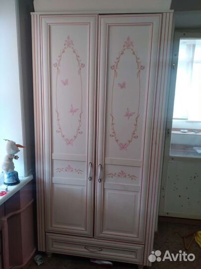 Мебель в детскую комнату для девочки+ парта