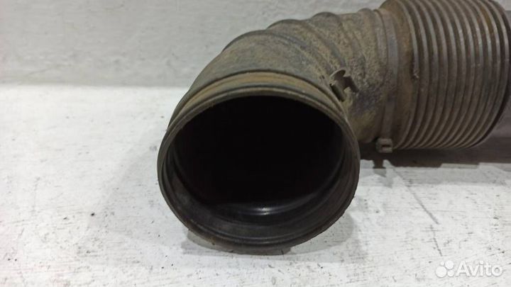 Патрубок воздушного фильтра
