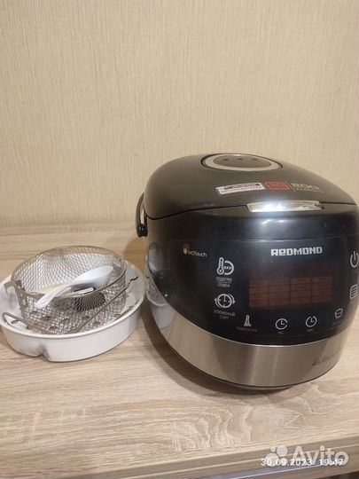 Мультиварка redmond