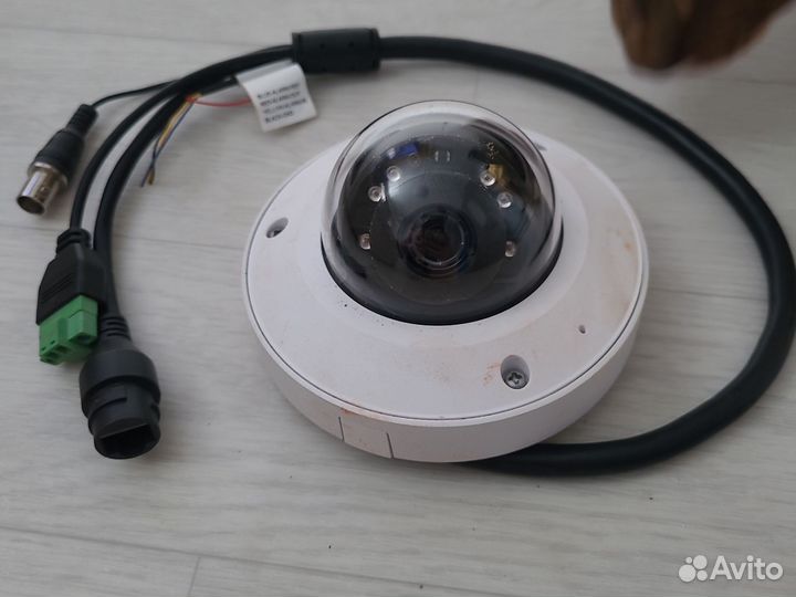 Камера видеонаблюдения купольная