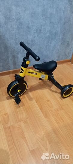 Трехколесный велосипед