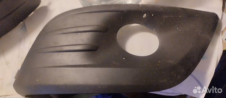 Накладка на фары largus