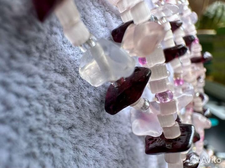 Многослойное колье из натуральных камней