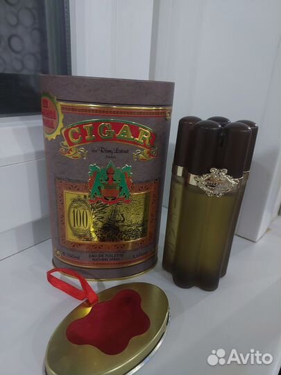 Мужская туалетная вода