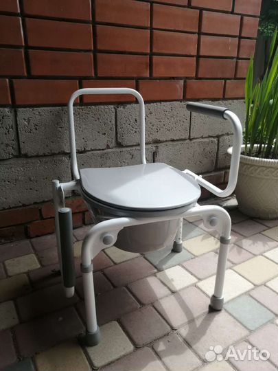 Кресло туалет (санитарный стул)