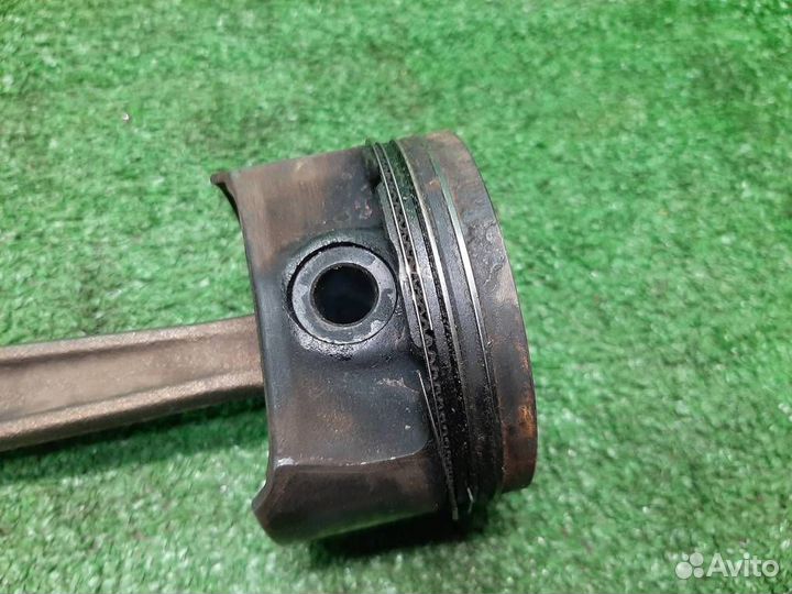 Поршень с шатуном Opel Meriva B 2013