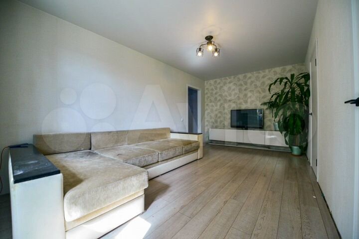 4-к. квартира, 61 м², 2/5 эт.