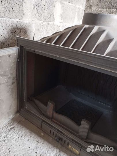 Каминная топка чугунная