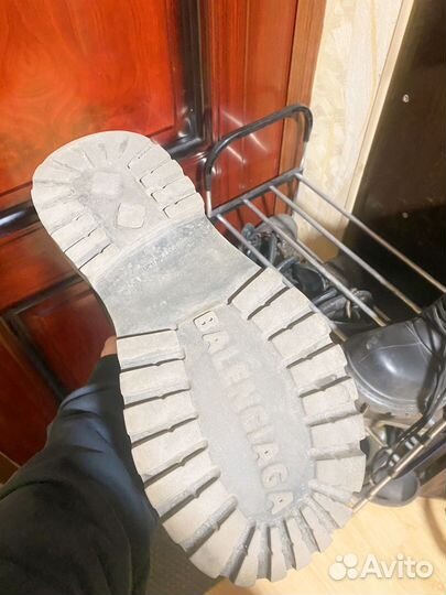 Balenciaga steroid boots на руках