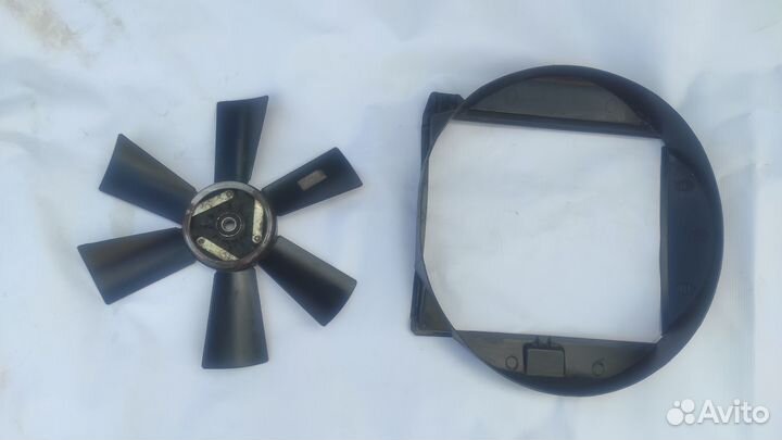 Диффузор кожух вентилятор Mercedes w201 E190