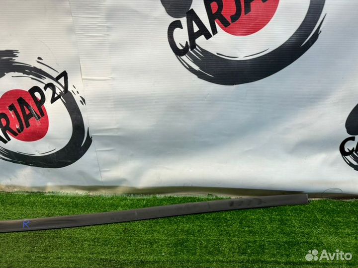 Молдинг крыши правый Honda Fit Shuttle GG7 L15A