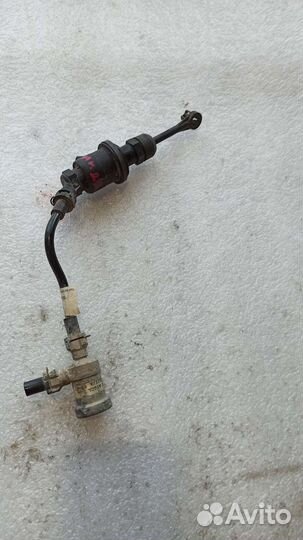 Главный цилиндр сцепления Nissan Tiida c11