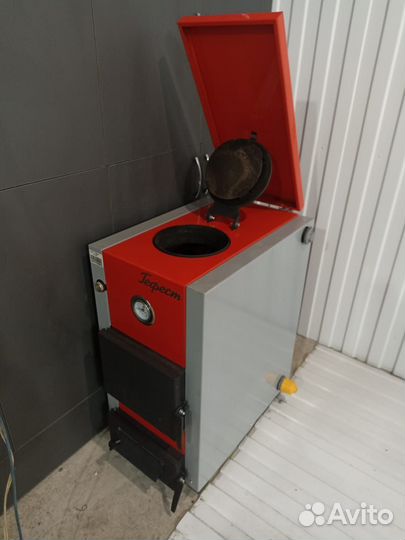 Твердотопливный котел