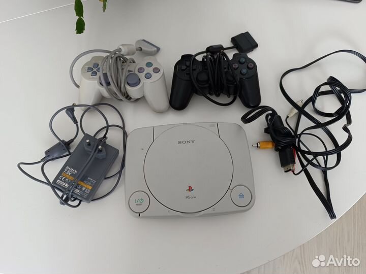 Игровая приставка Ps1