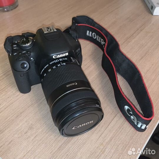 Фотоаппарат Canon EOS 600D EFS 18-135mm