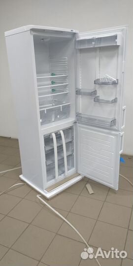 Холодильник новый