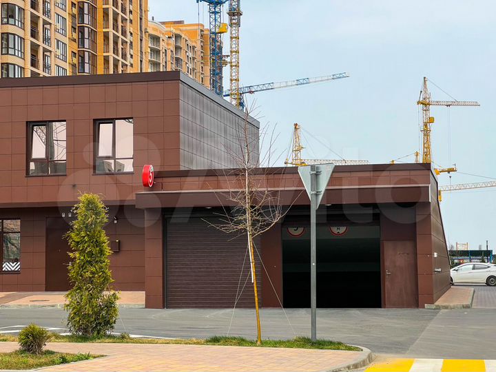 Машиноместо, 13 м²