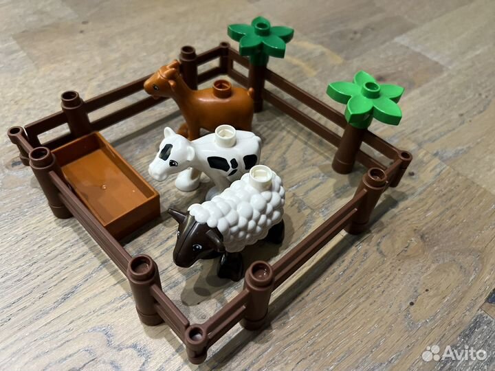 Трактор фермер и животные в загончике набор lego