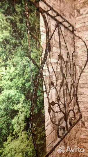 Кованая вешалка