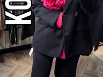 брючный костюм женский 2020. стильные брючные костюмы для девушек. модный лук. брюки палаццо осень 2020. брючные костюмы для женщин 2024.