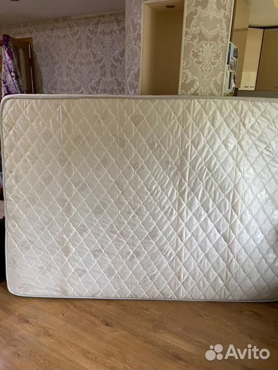 Матрас 140х200 бу