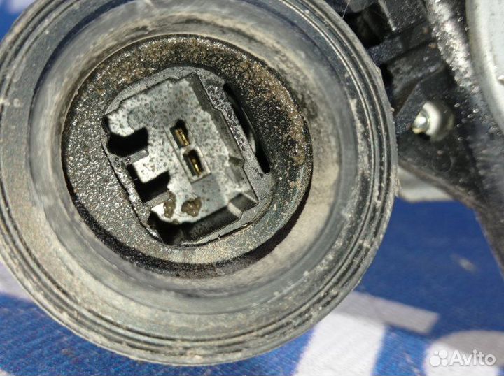 Передний правый стеклоподъемник Toyota Rav4