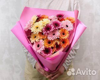 Букет из 25 мини гербер микс в стильной упаковке