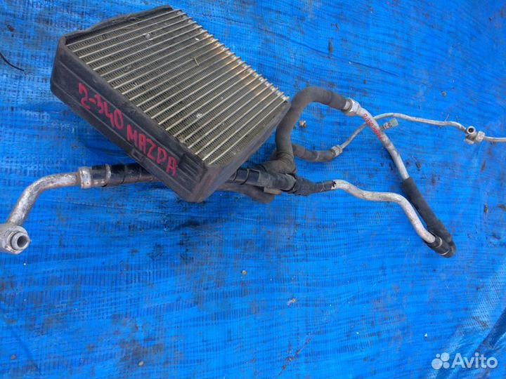 Радиатор кондиционера mazda bongo SK82