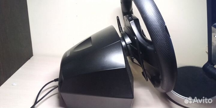 Игровой руль Hori Racing Wheel Apex PS4-052E