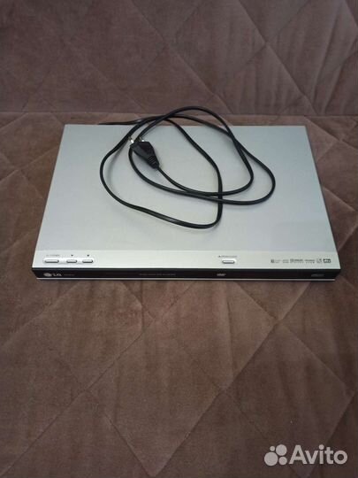 DVD плеер LG ds 563x