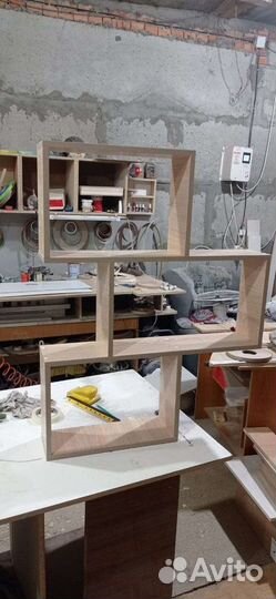 Полочка настенная