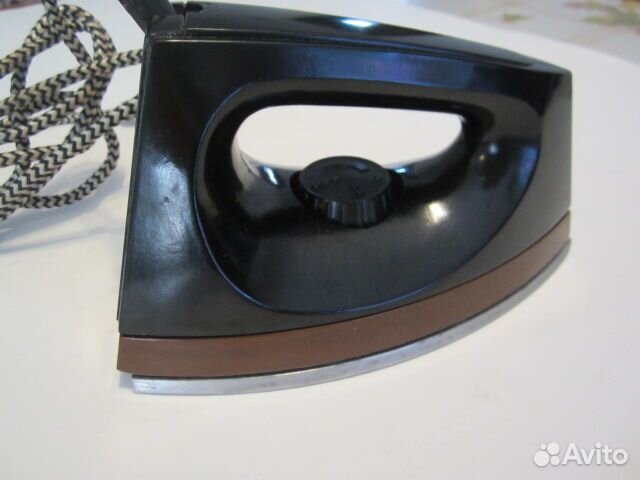 Утюг 1000 Вт