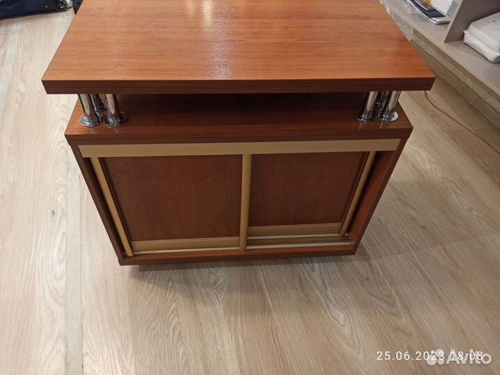 Тумба под телевизор