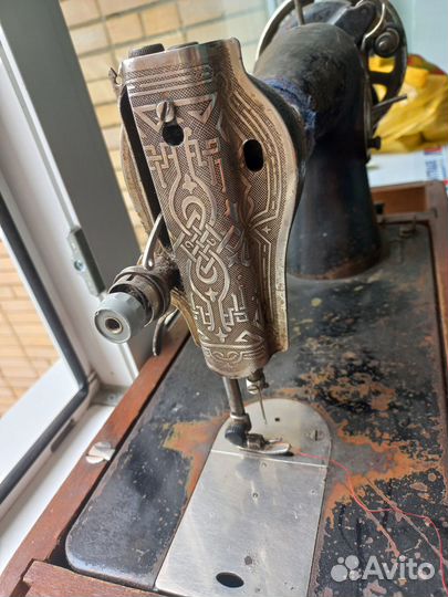 Швейная машинка бу ручная