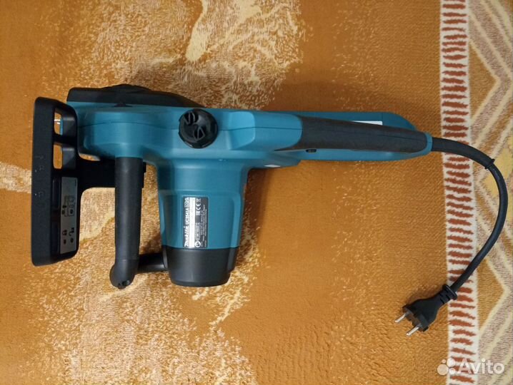 Электрическая цепная пила Makita UC3541A