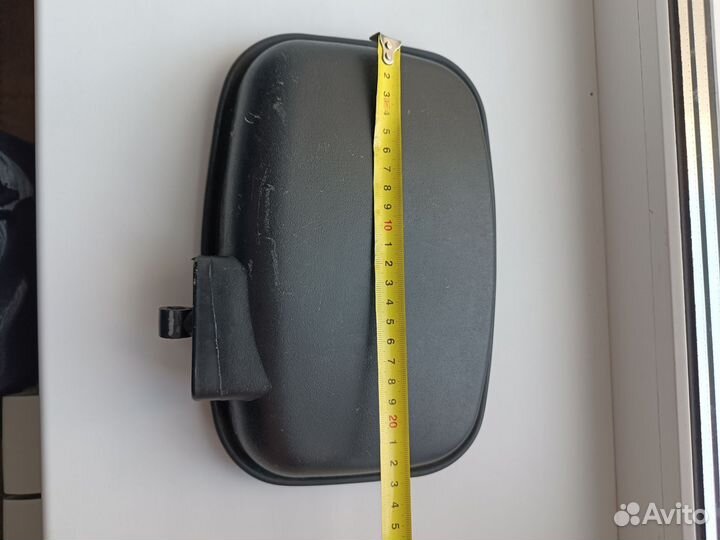 Боковое зеркало