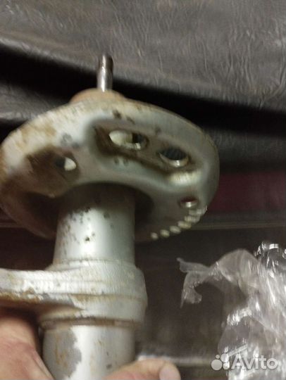 Стойки ваз передняя правая