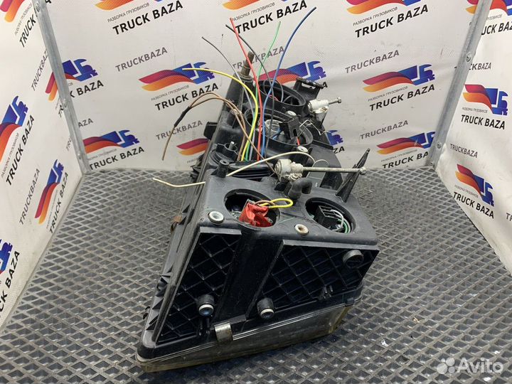 Фара правая Volvo FH