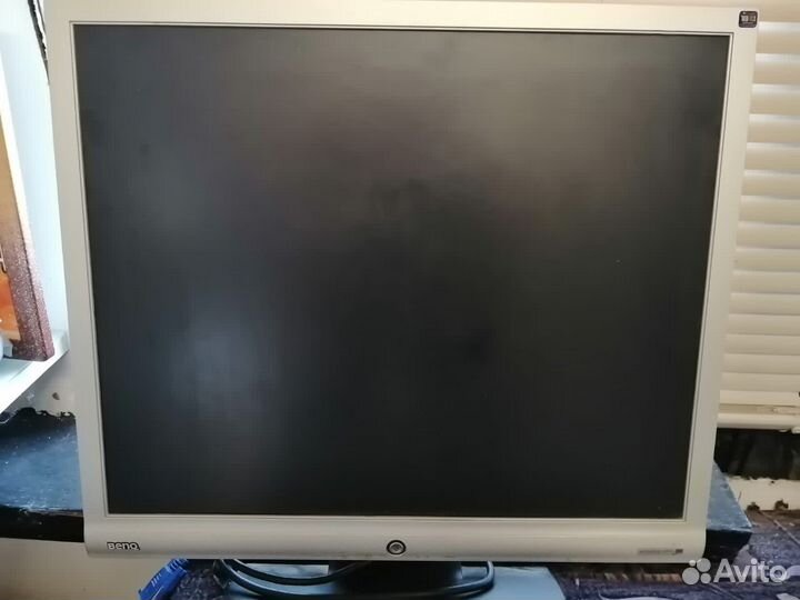 Монитор Benq