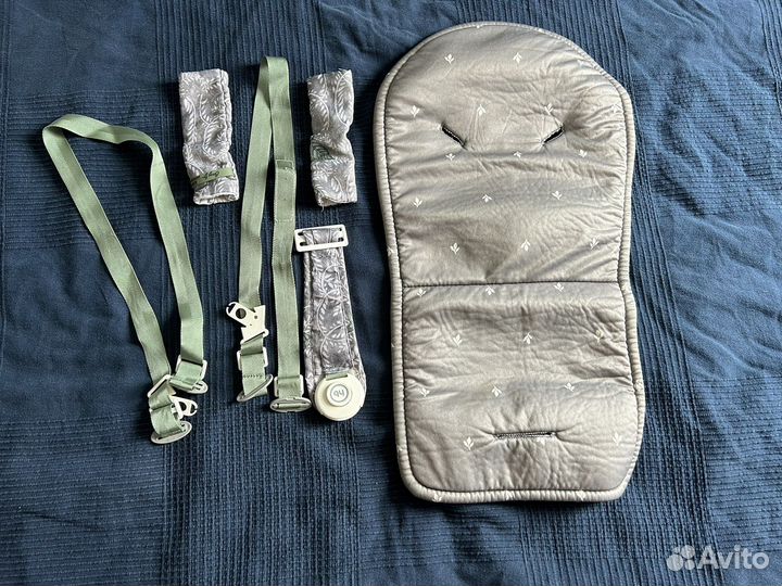 Стульчик для кормления Happy Baby