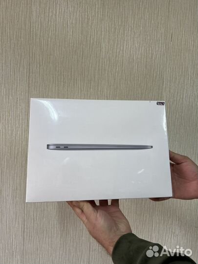 Macbook air 13-inch m1