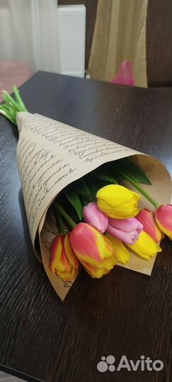 Тюльпаны к 8 марта, доставка по городу бесплатно